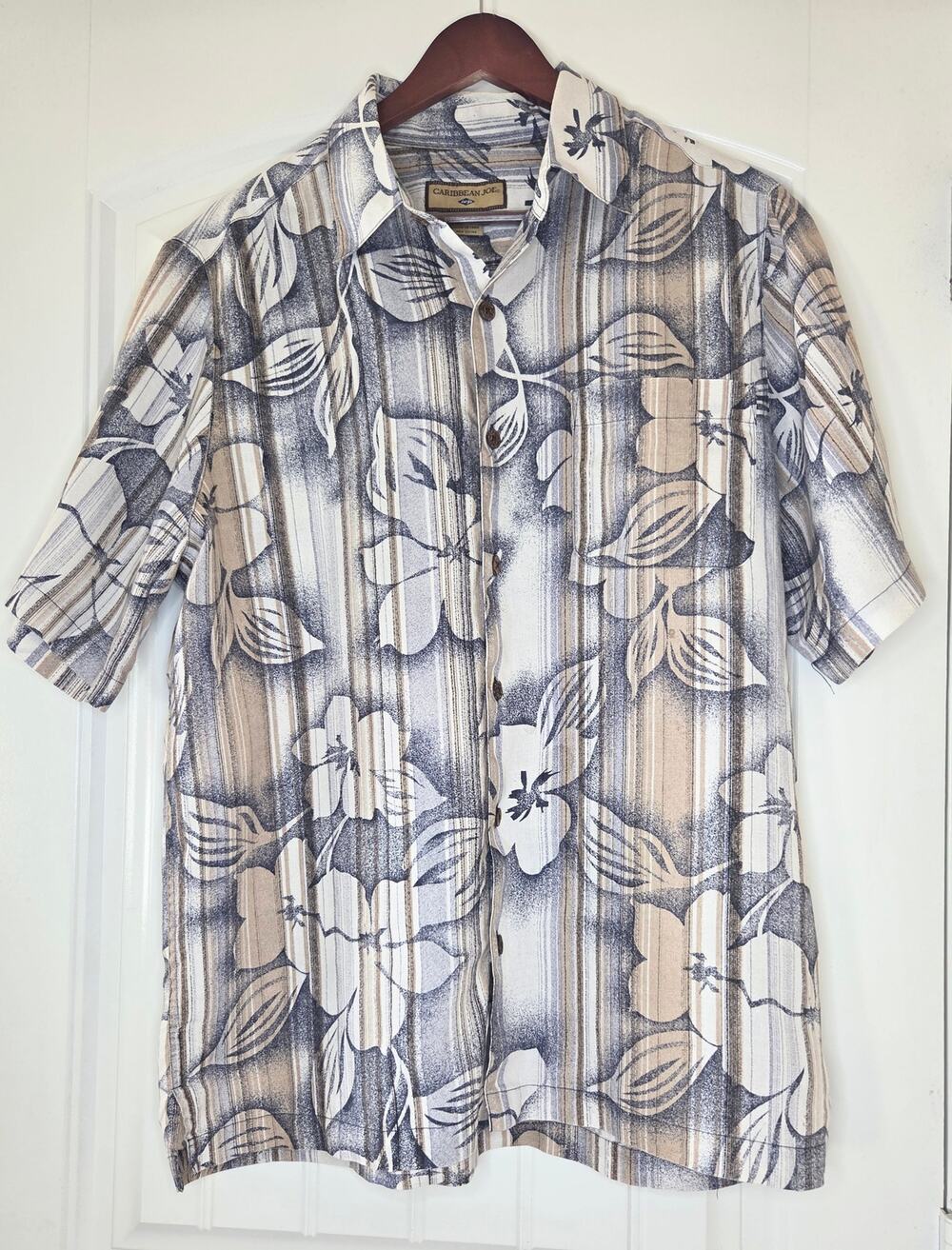 Men's Medium 100% Linen Hawaiian  Shirt Floral Tropical Button Up